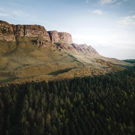 Waterfall Caves Limavady Εξωτερικό φωτογραφία