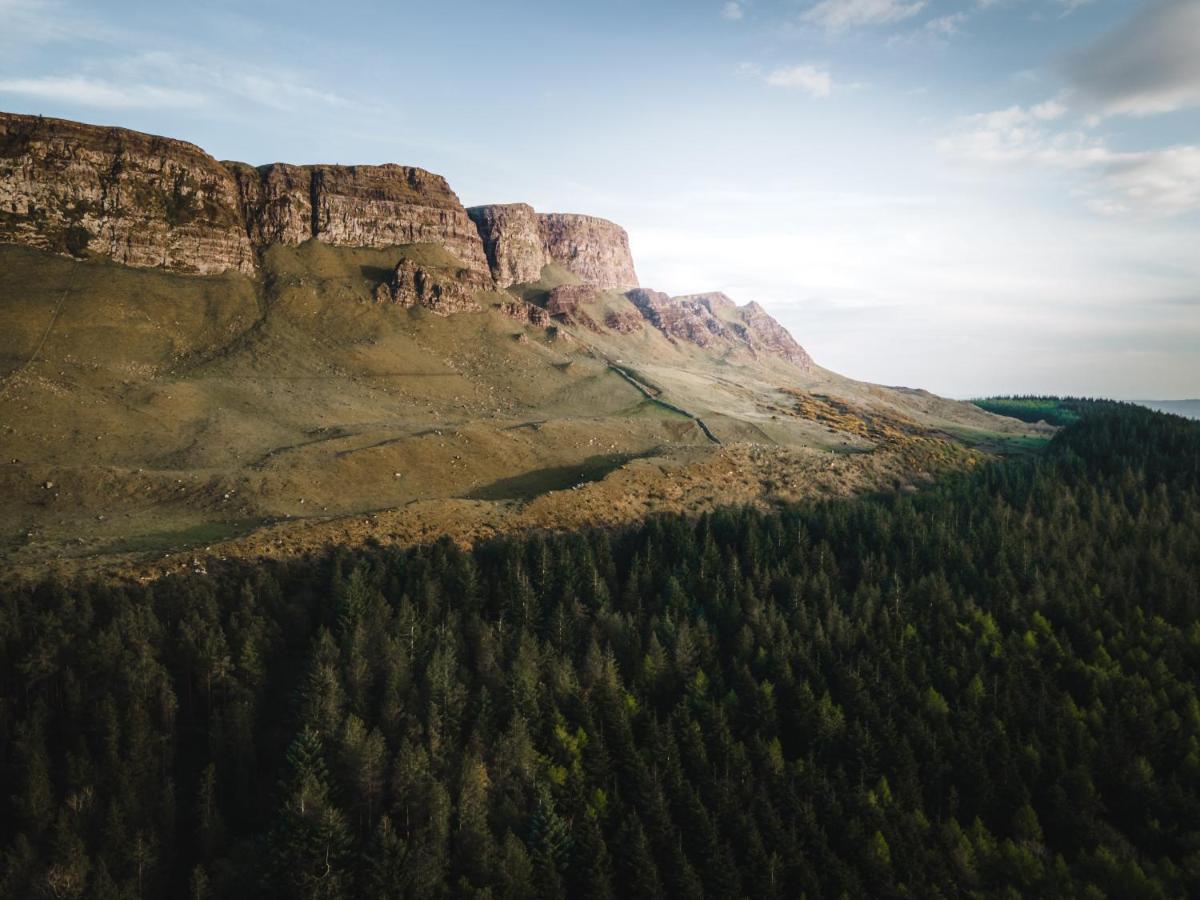Waterfall Caves Limavady Εξωτερικό φωτογραφία